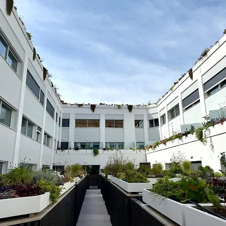 With Private Courtyard - Colosseum & Forum Apartment *