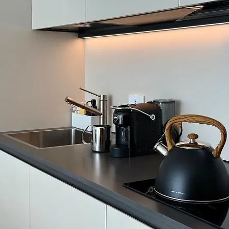 With Private Courtyard - Colosseum & Forum Apartment Rome