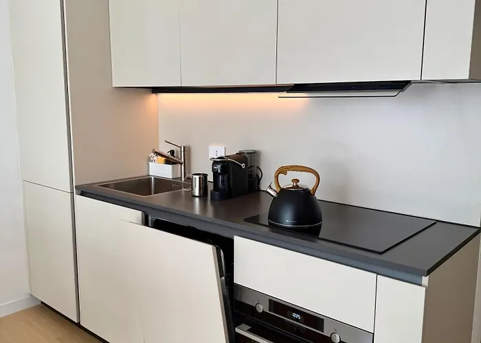 With Private Courtyard - Colosseum & Forum アパート *