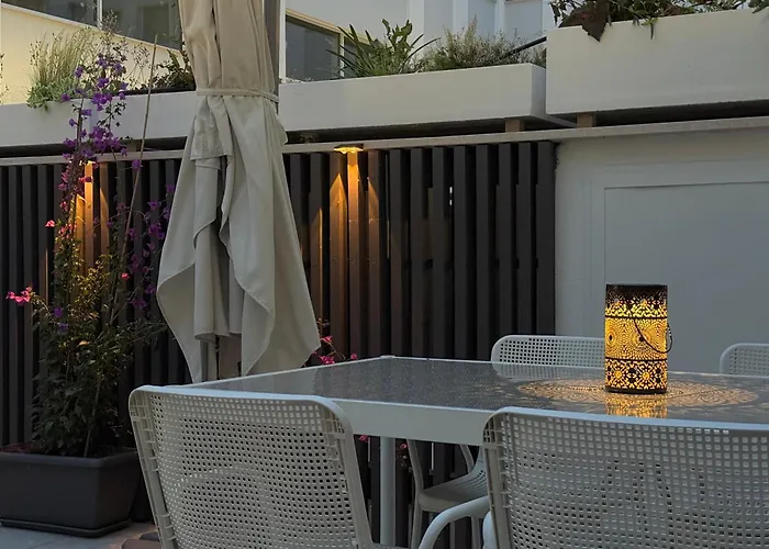 With Private Courtyard - Colosseum & Forum