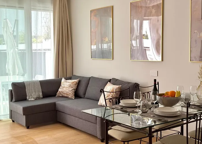 With Private Courtyard - Colosseum & Forum * ローマ